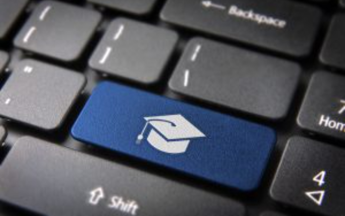 Moving from Oracle on-premises to AWS Cloud saved Macquarie University $1M+ annually