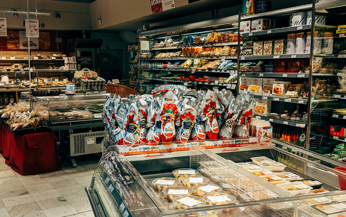  Smart Retail Operations for a Specialty Food Store